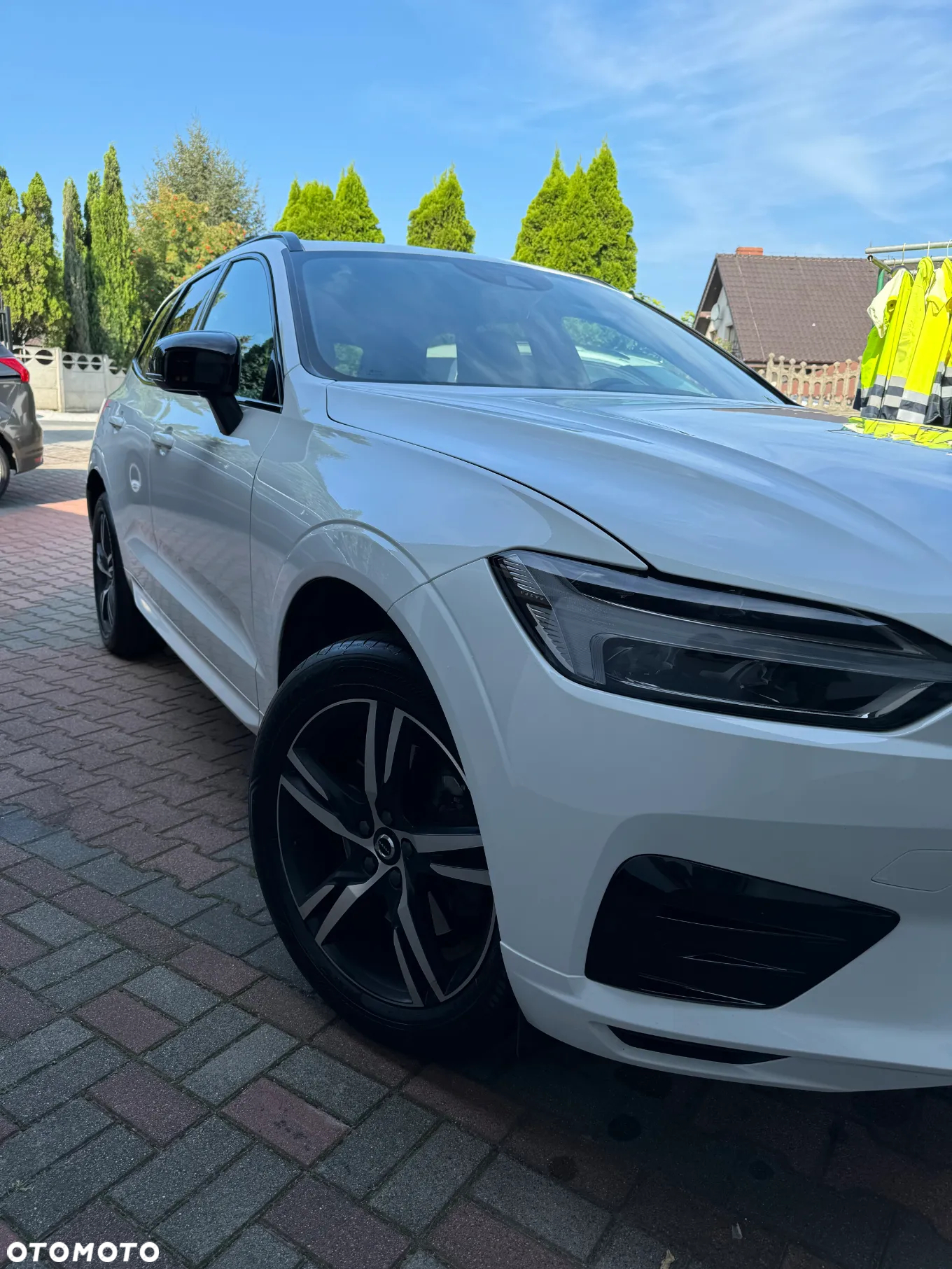 Volvo XC 60 B4 D AWD R-Design - 11