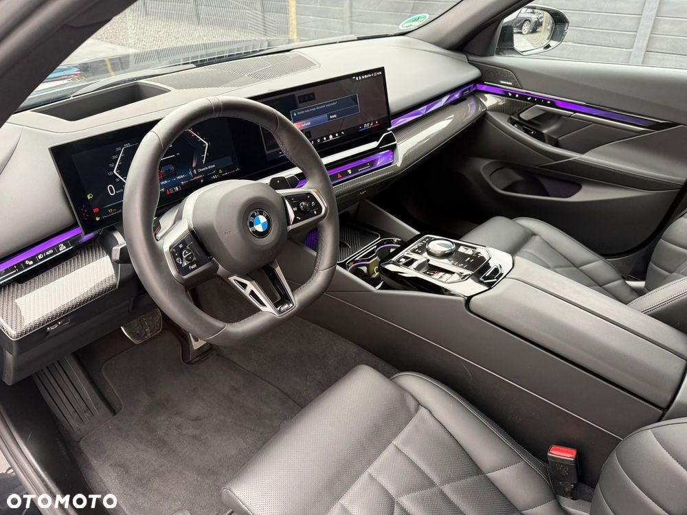 BMW Seria 5 520d - 29