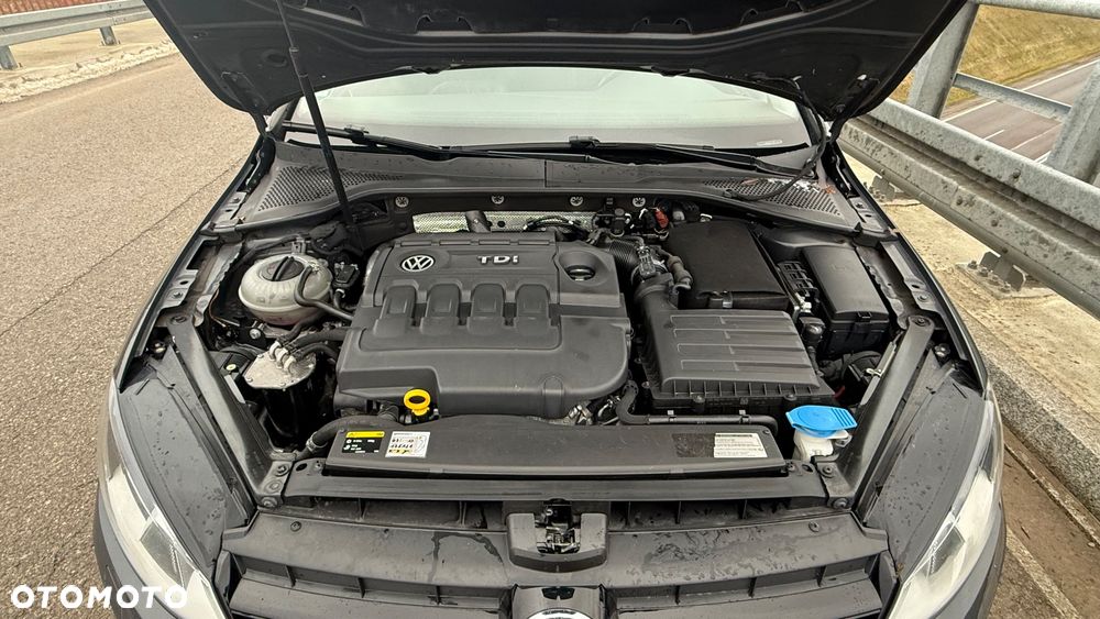 Volkswagen Golf 1.6 BlueTDI Comfortline - 29