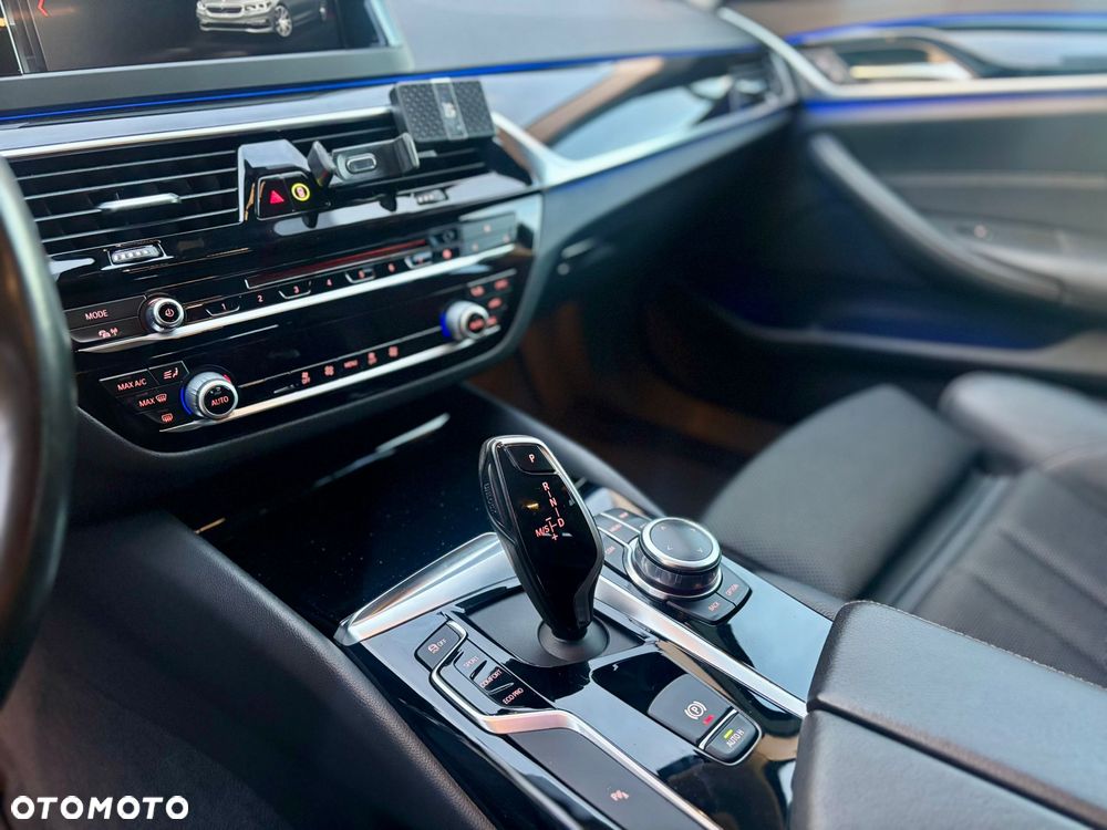 BMW Seria 5 520d xDrive MHEV Sport Line sport - 15