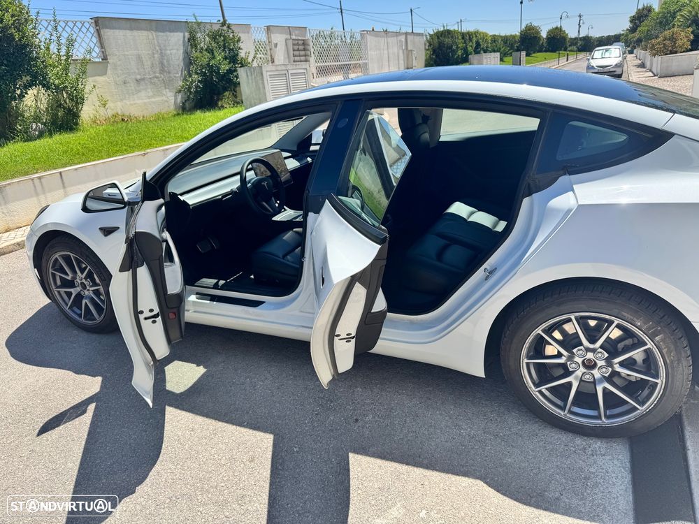 Tesla Model 3 - 13