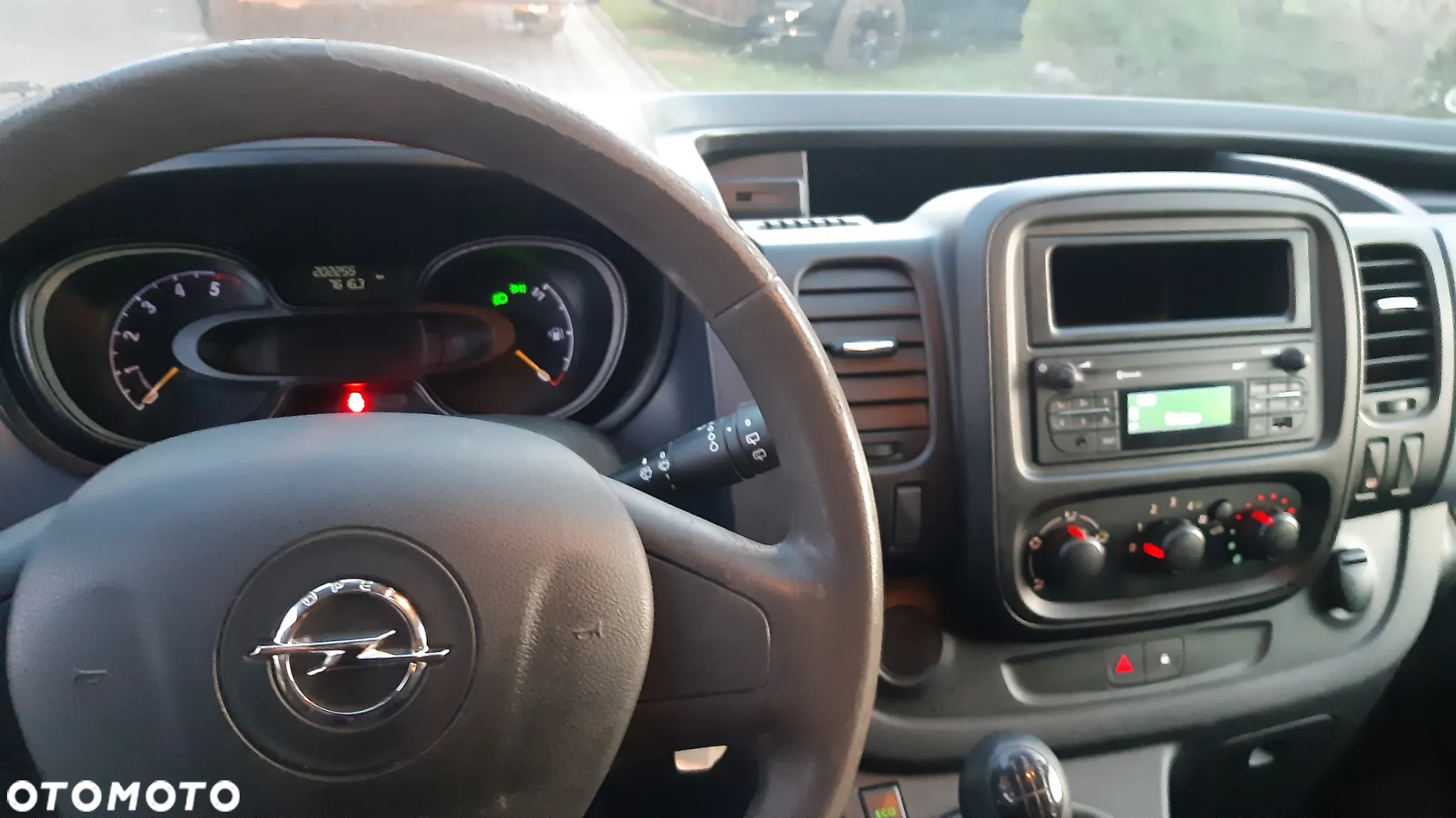 Opel Vivaro - 6