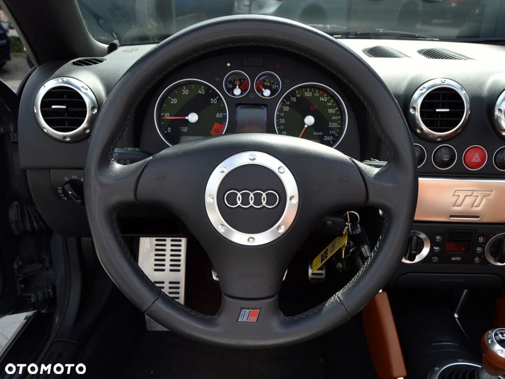 Audi TT Coupé 1.8T Quattro - 13