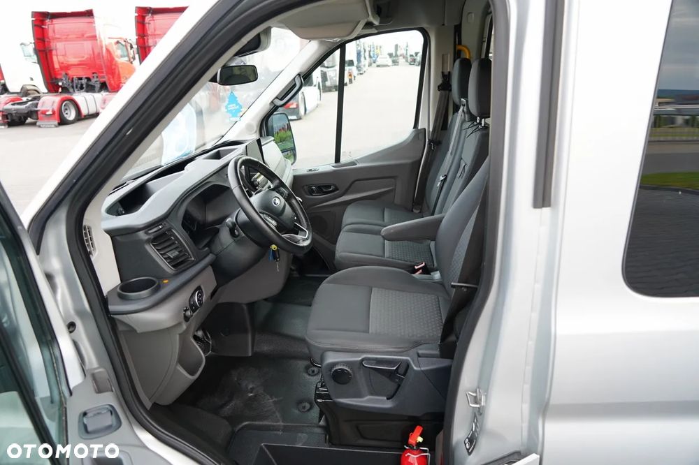 Ford TRANSIT / 6 miejsc / BRYGADÓWAKA  + Najazd na wózek / Dla osób niepełnosprawnych / 2021 / PO KONTRAKCIE SERWISOWYM - 22