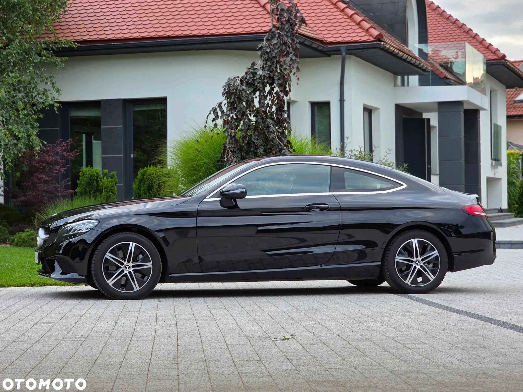 Mercedes-Benz Klasa C 300 4MATIC 9G-TRONIC - 8