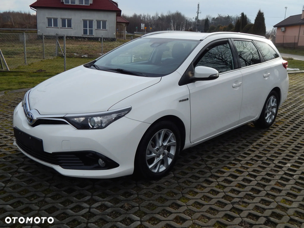 Toyota Auris Hybrid 135 Dynamic