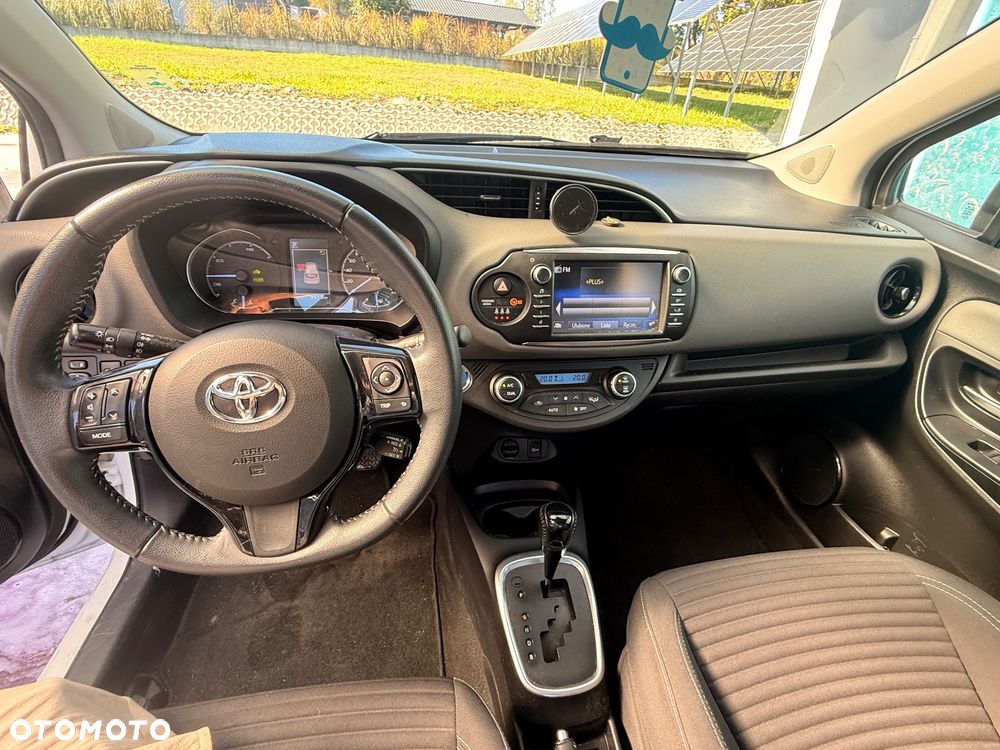 Toyota Yaris - 13