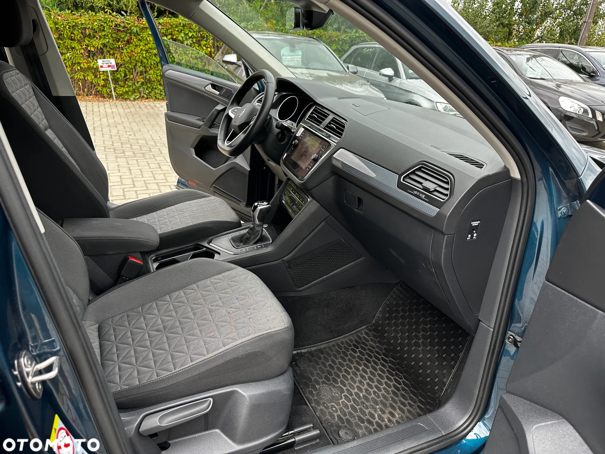 Volkswagen Tiguan - 24