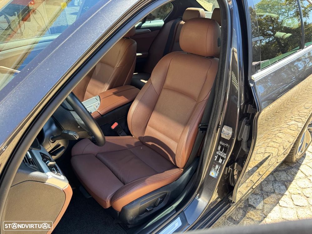 BMW 520 d Line Luxury Auto - 4