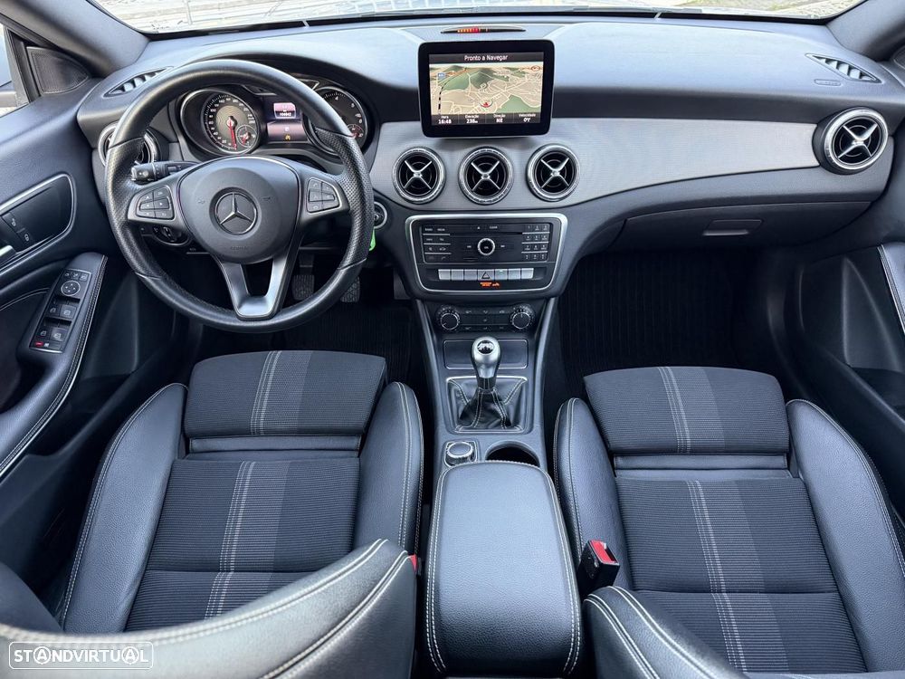 Mercedes-Benz CLA 180 - 10