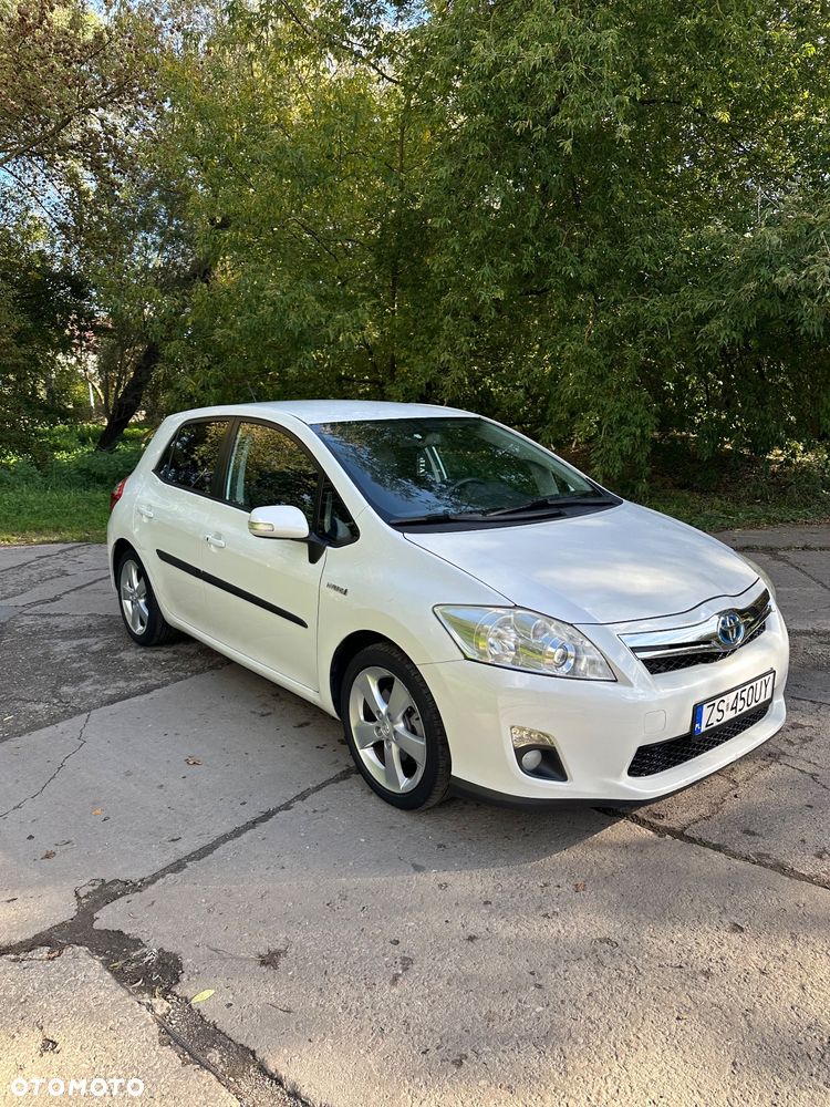 Toyota Auris 1.8 HSD Luna - 2