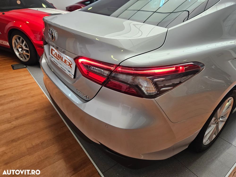 Toyota Camry 2.5 Business - 28