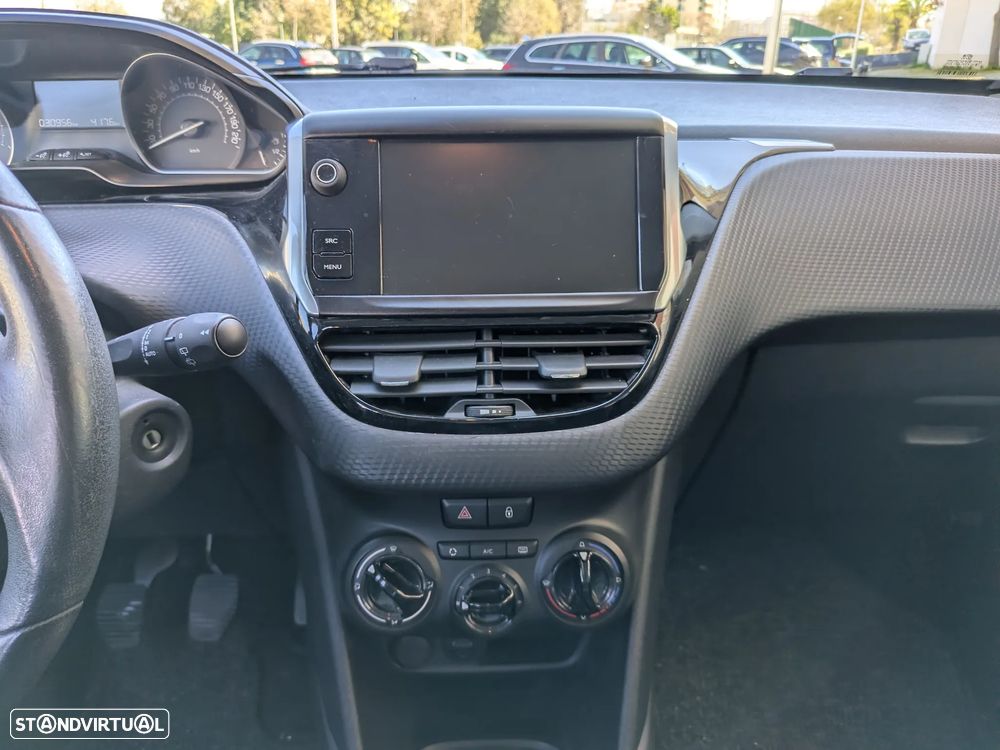 Peugeot 2008 1.2 PureTech Style - 11