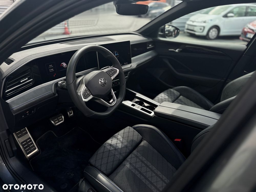 Volkswagen Passat - 14