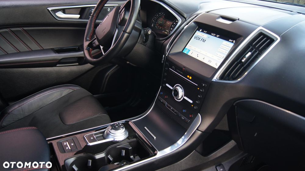 Ford Edge 2.0 EcoBlue Twin-Turbo 4WD ST-Line - 24
