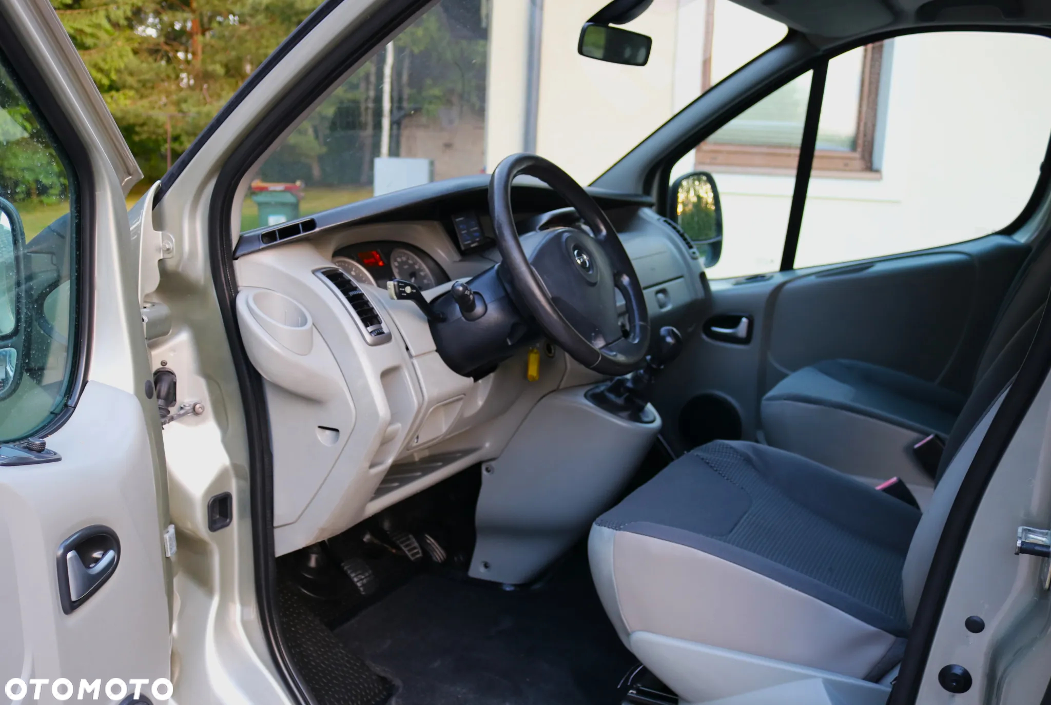 Opel Vivaro - 14