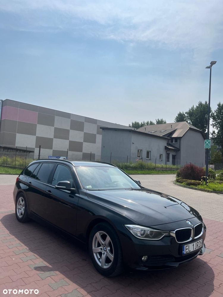 BMW Seria 3 320d xDrive Sport Line - 3
