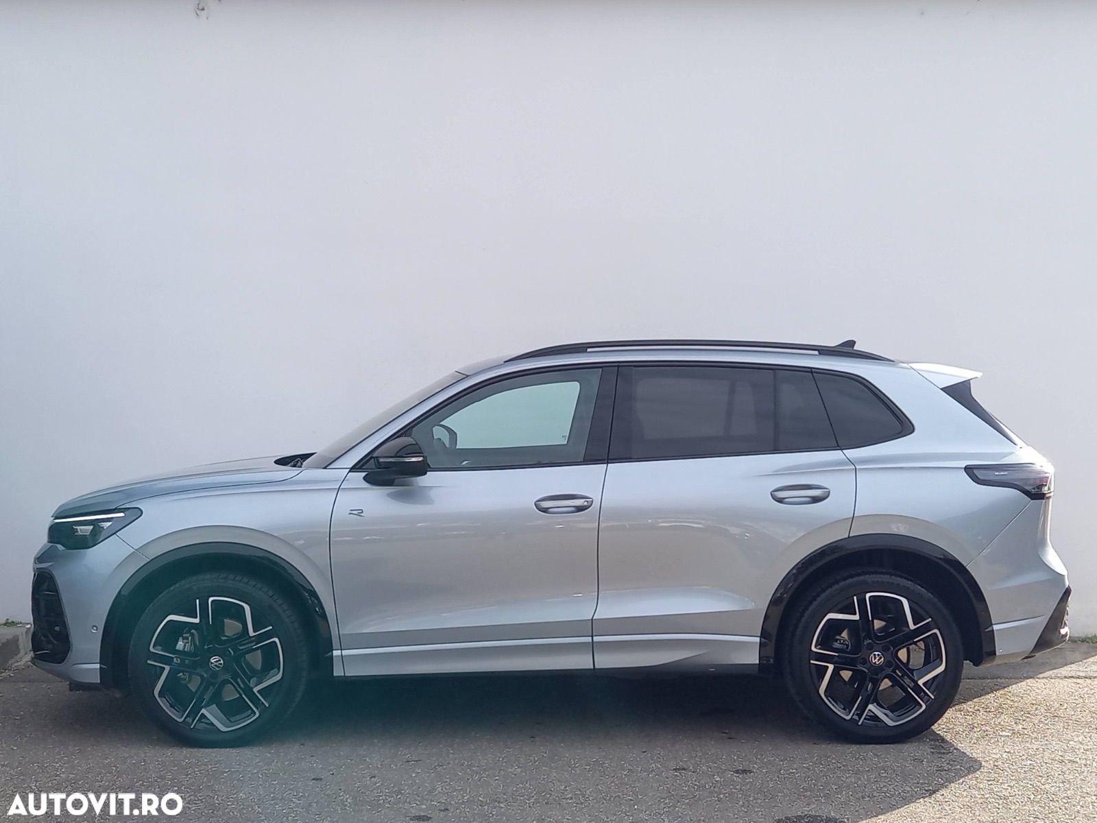 Volkswagen Tiguan 2.0 TDI DSG 4Motion R-Line - 4