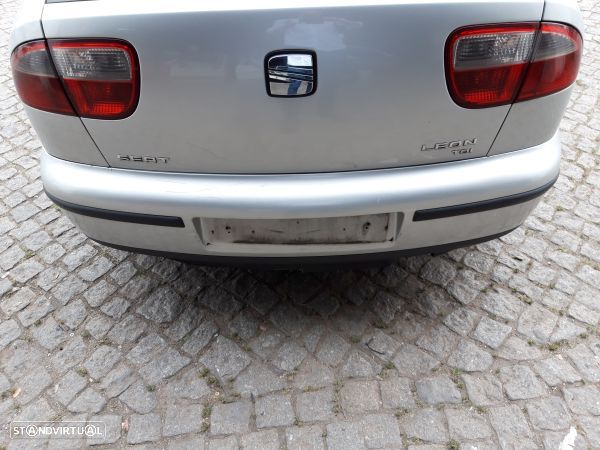Para Choques Traseiro Seat Leon (1M1) - 4