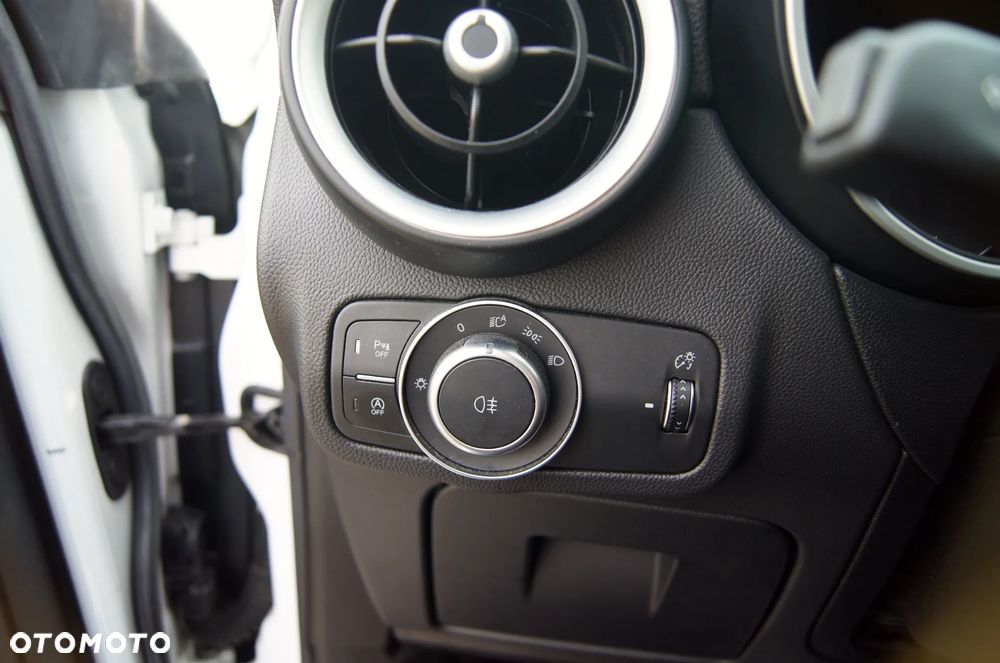 Alfa Romeo Stelvio 2.0 Turbo 16V AT8-Q4 Ti - 31