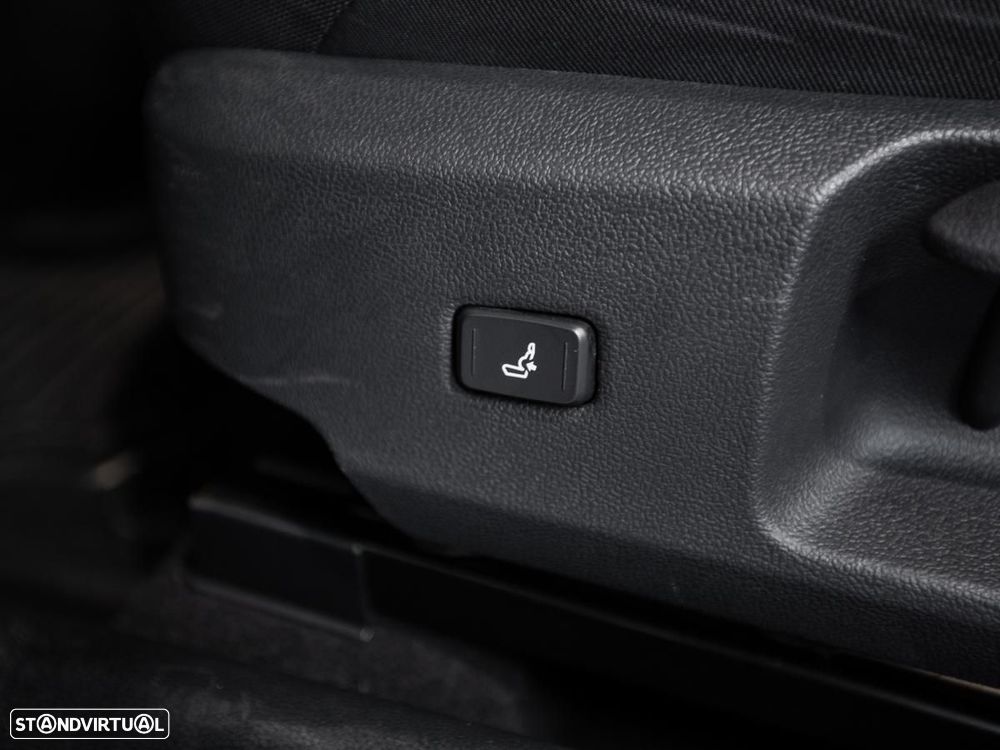 Toyota Corolla Touring Sports 1.8 Hybrid Active - 17