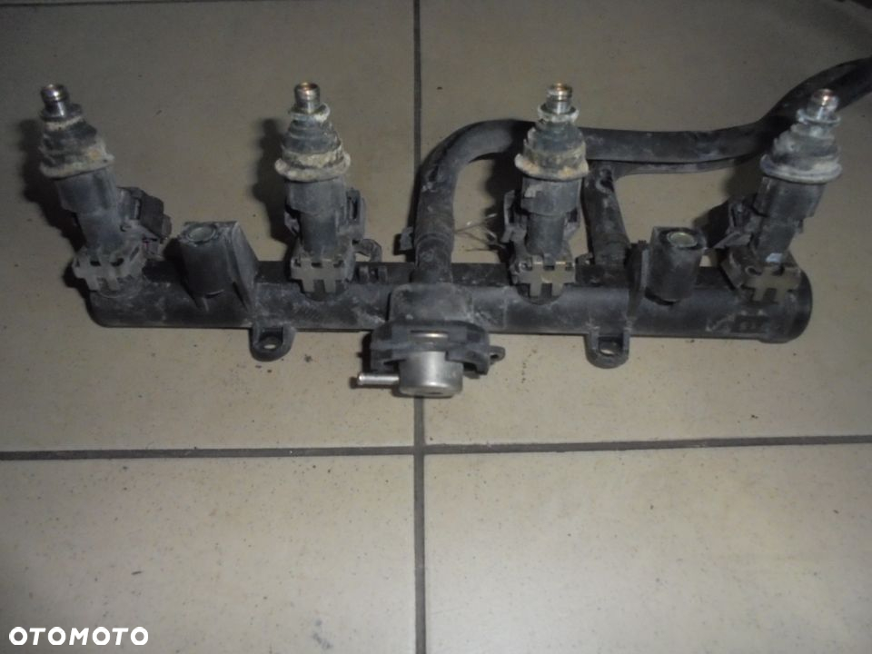LISTWA WTRYSKOWA VW POLO LUPO IBIZA 1.4 MPI 030133319AA - 4