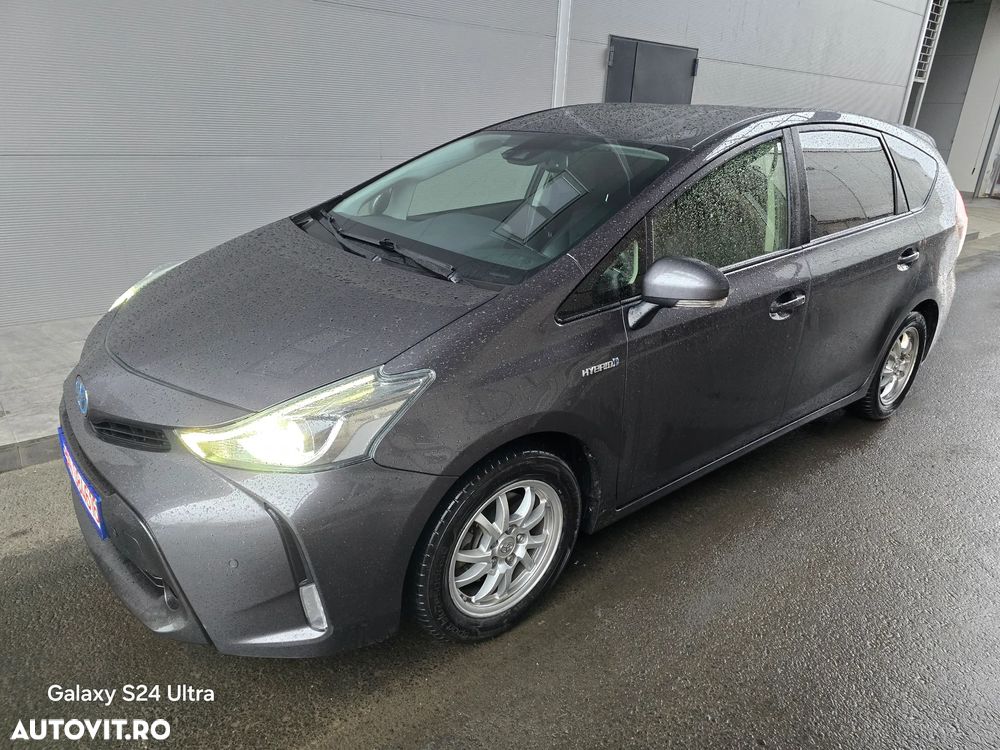 Toyota Prius+ - 1