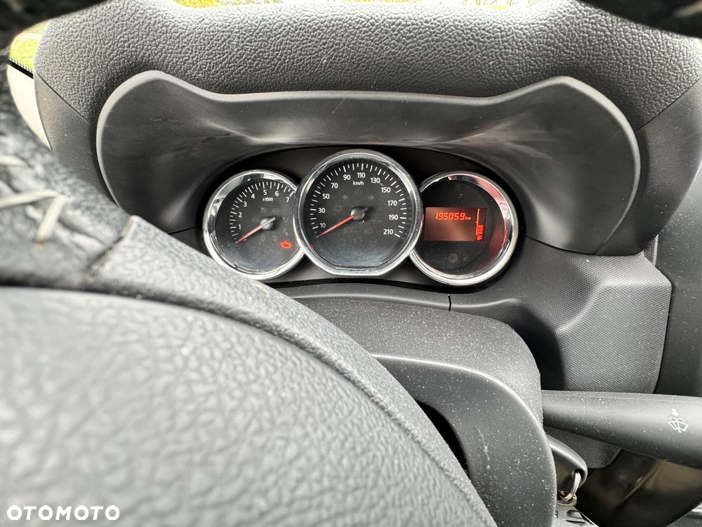 Dacia Duster 1.5 dCi Celebration 4x4 - 3