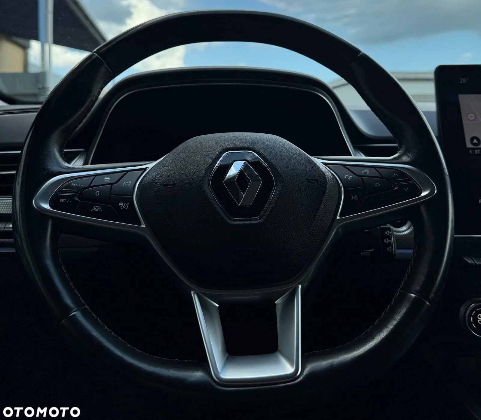 Renault Arkana 1.6 E-TECH Intens MMT - 10