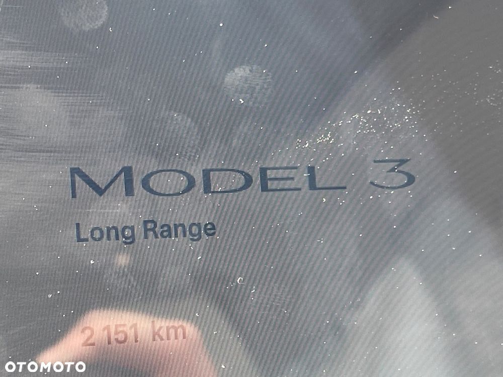 Tesla Model 3 - 12