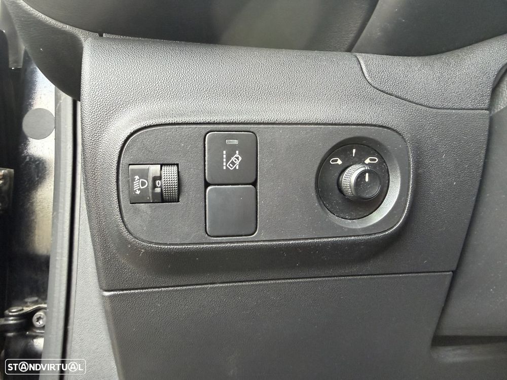 Citroën C3 Pure Tech Shine - 42