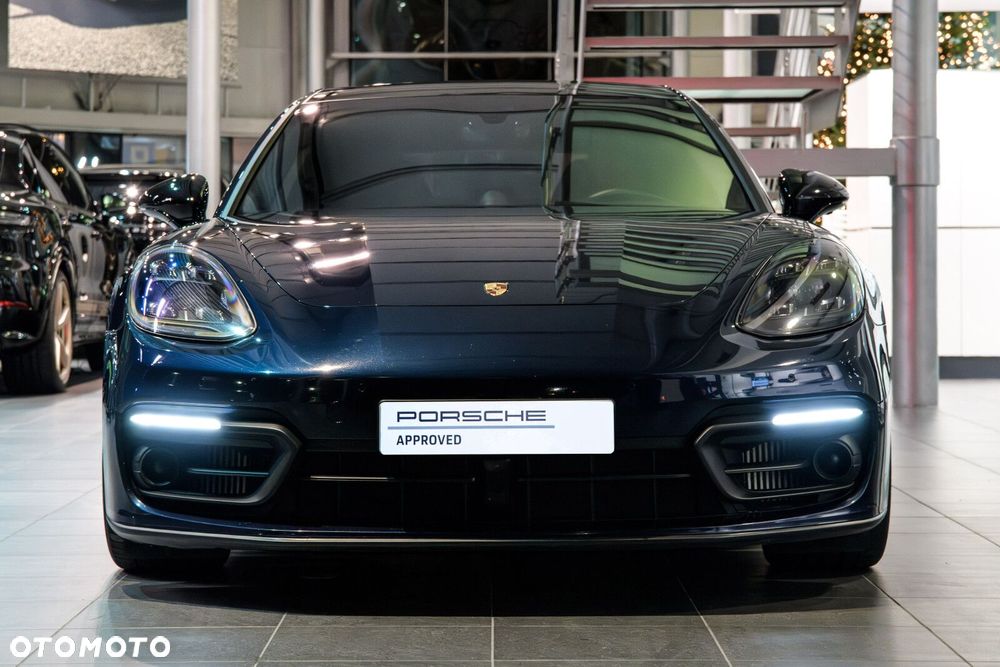 Porsche Panamera - 5