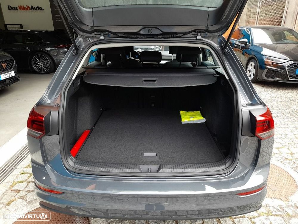VW Golf Variant 2.0 TDi Conceptline - 36