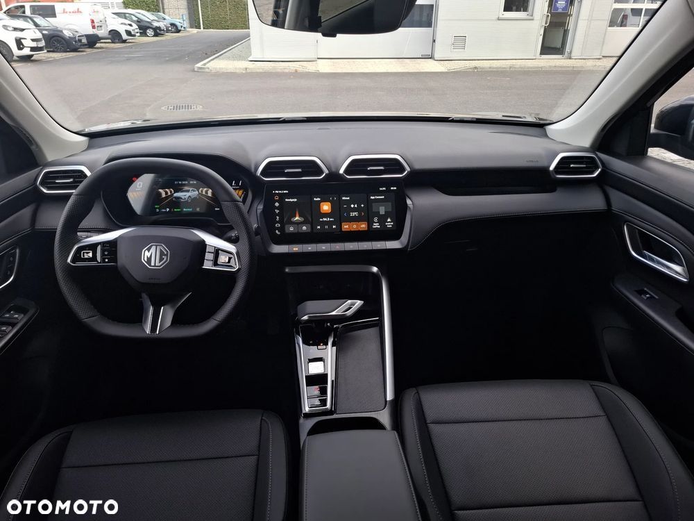 MG ZS - 17