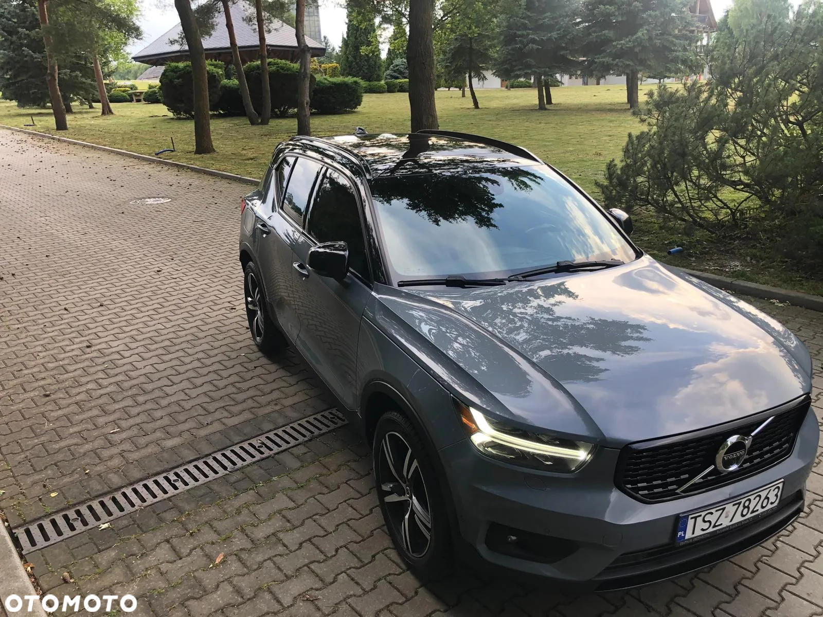 Volvo XC 40 T5 AWD R-Design - 11