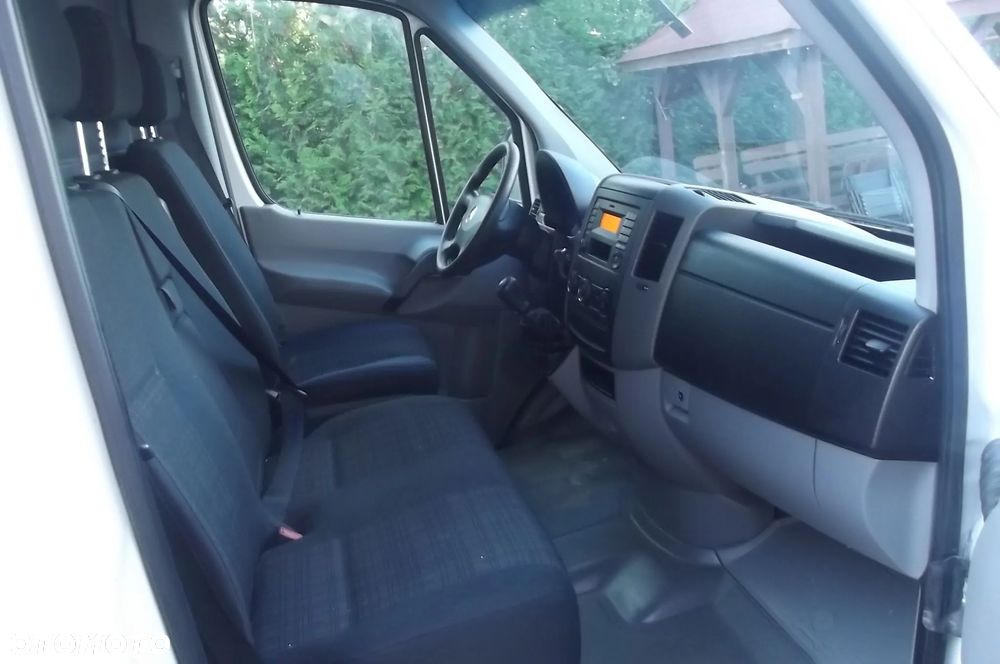 Mercedes-Benz SPRINTER - 8