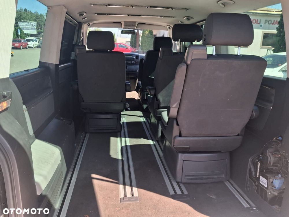 Volkswagen Multivan - 9
