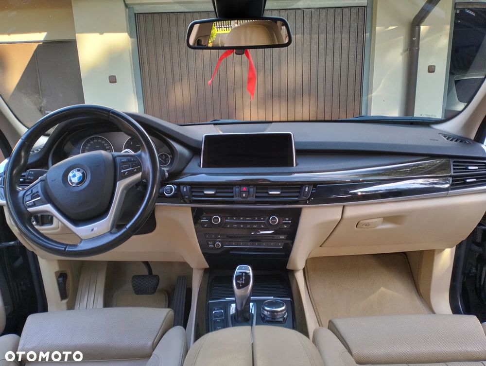 BMW X5 xDrive25d - 13
