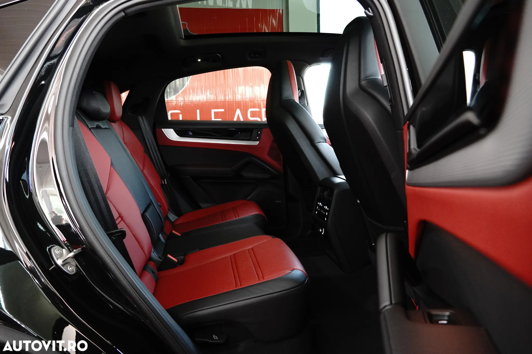 Porsche Cayenne - 14