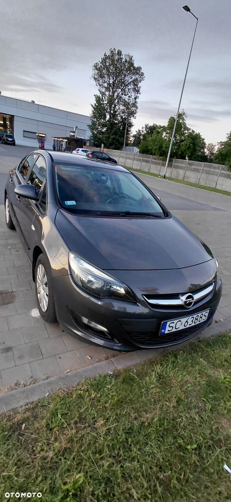 Opel Astra - 1
