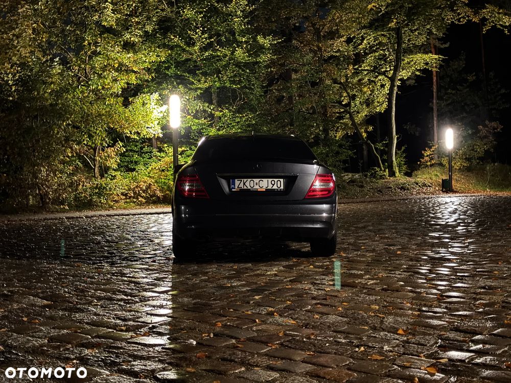 Mercedes-Benz Klasa C 180 BlueEFFICIENCY - 8