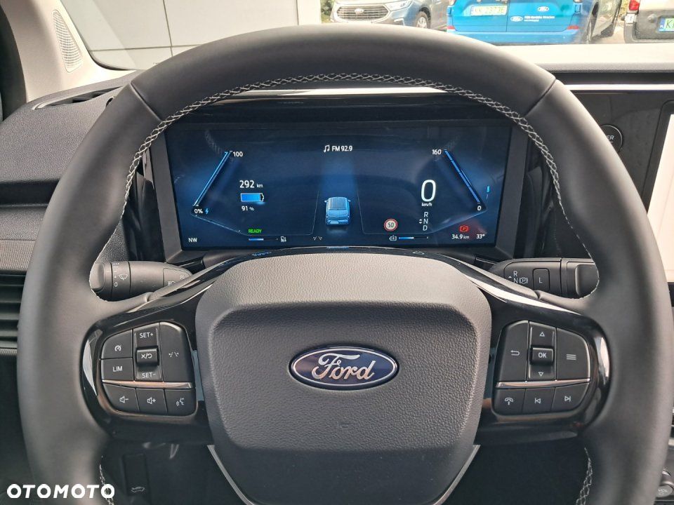 Ford Transit Courier - 18