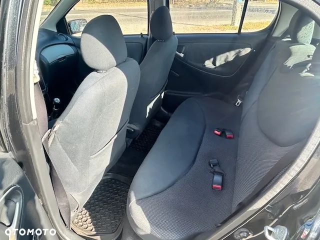 Toyota Yaris 1.0 Luna - 16
