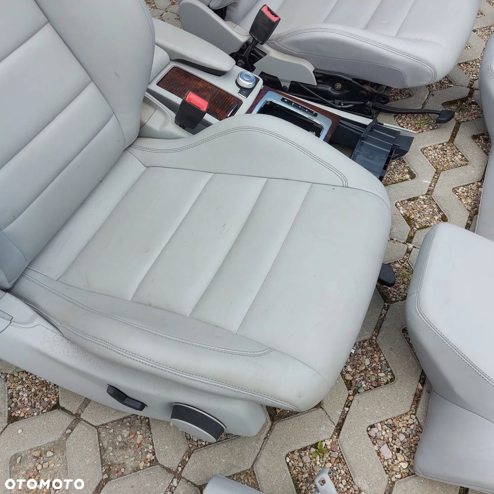 WNETRZE KOMPLETNE FOTELE KANAPA MERCEDES E W207 COUPE ORYGINAL DEMONTAZ BOCZKI DYWANY OSLONY PODLOKIETNIK - 9