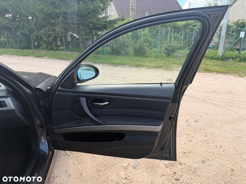 BMW Seria 3 320i Edition Lifestyle - 22