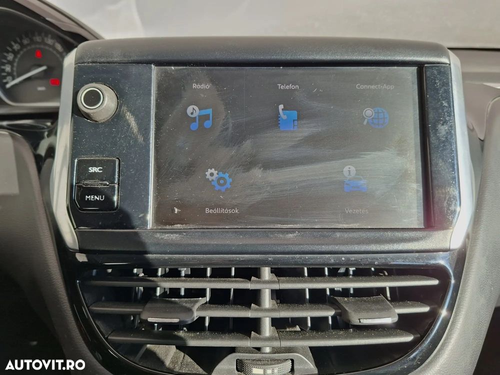 Peugeot 208 1.2 L PureTech Allure - 16