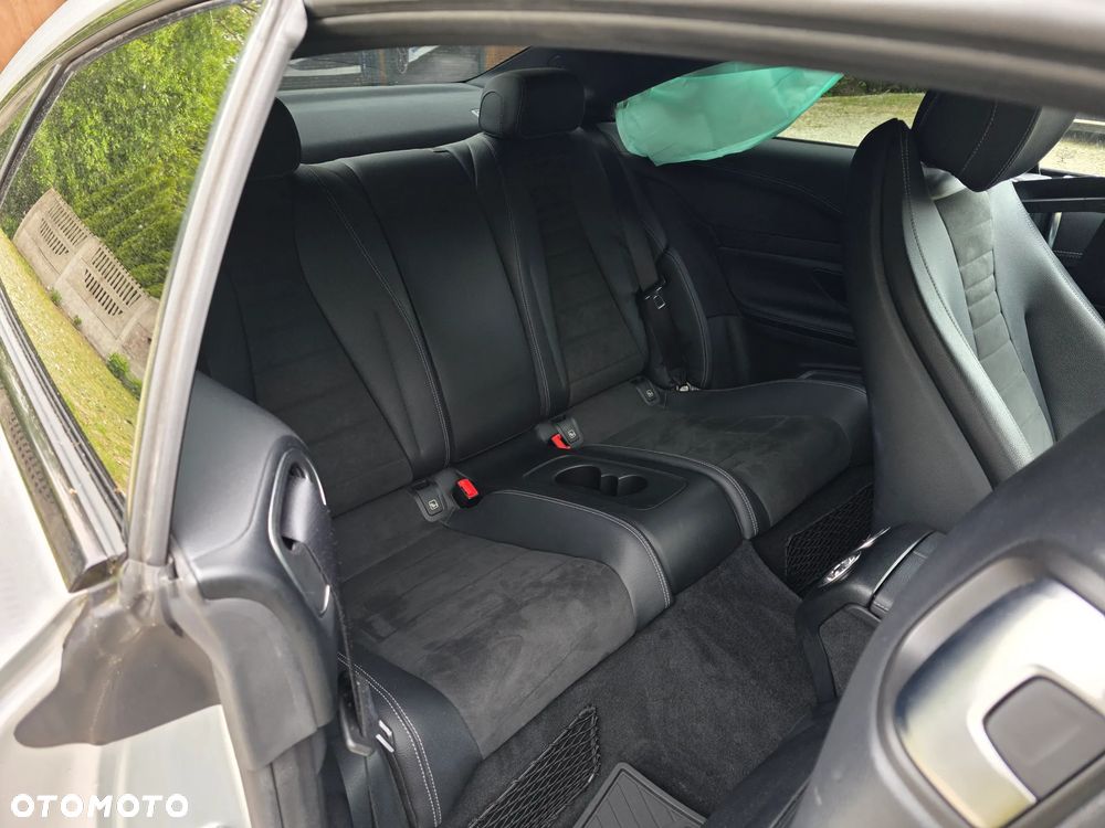 Mercedes-Benz Klasa E 200 4-Matic 9G-TRONIC - 15