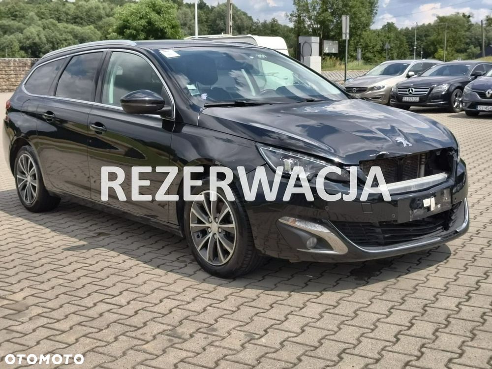 Peugeot 308 - 1