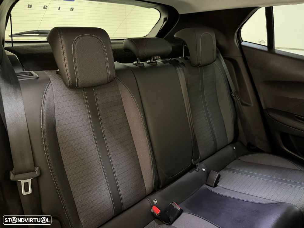 Peugeot 2008 1.2 PureTech Allure Pack - 49