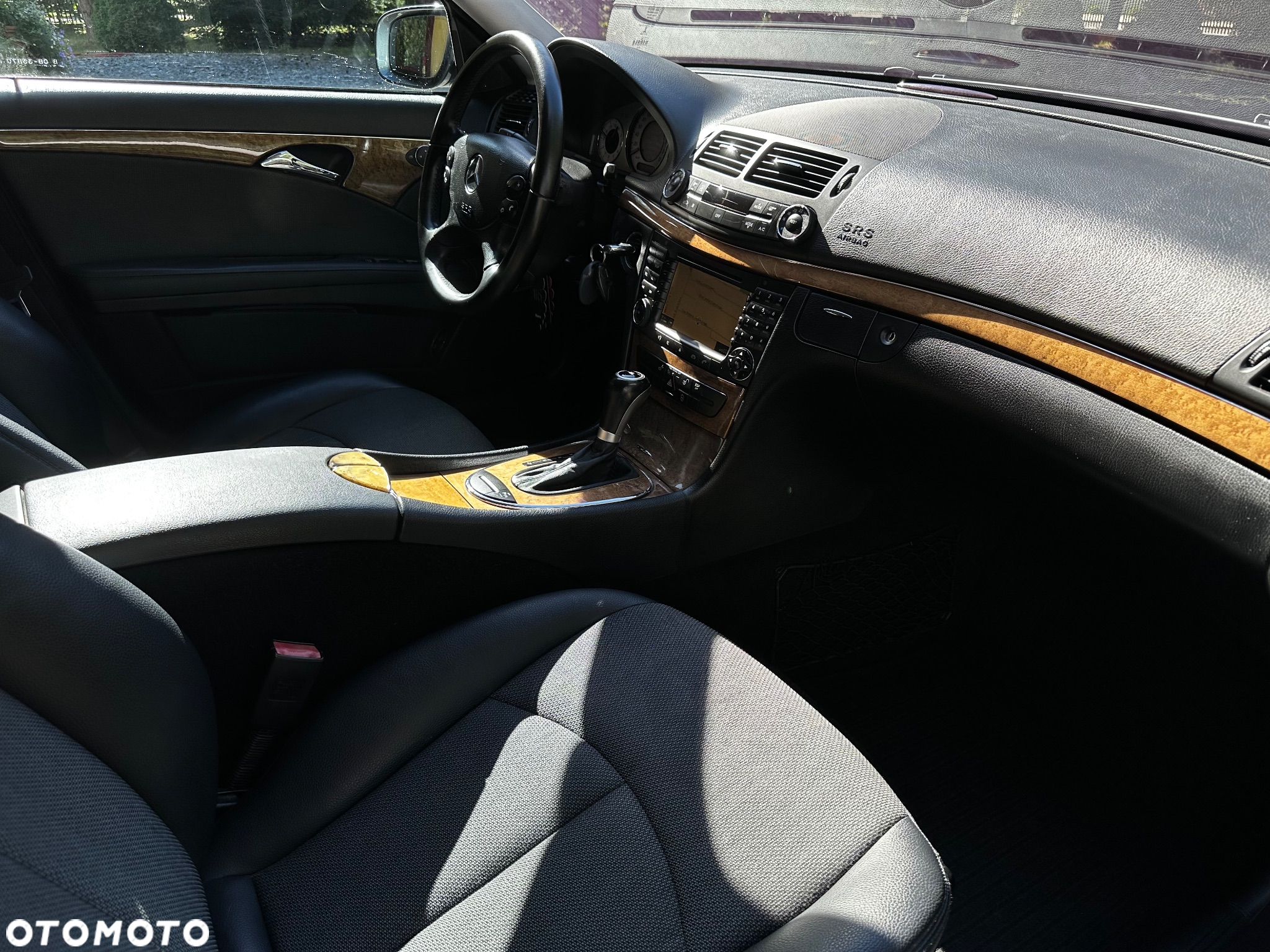 Mercedes-Benz Klasa E 200 CDI Automatik Avantgarde - 32